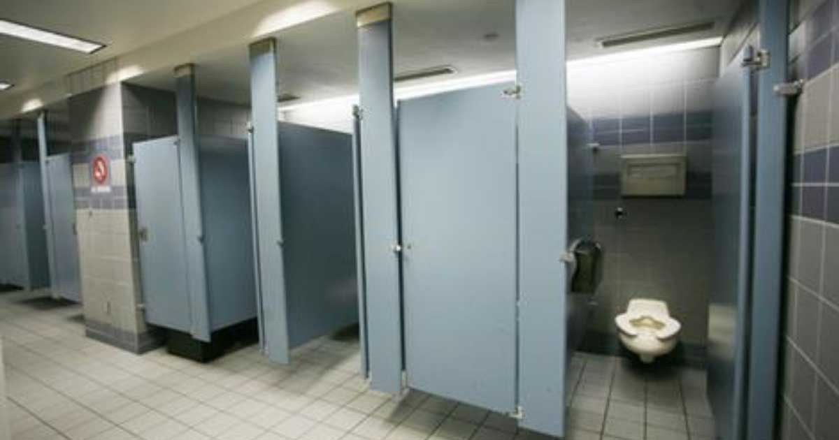The Stall To Avoid Using In Each Public Restroom Go Viral