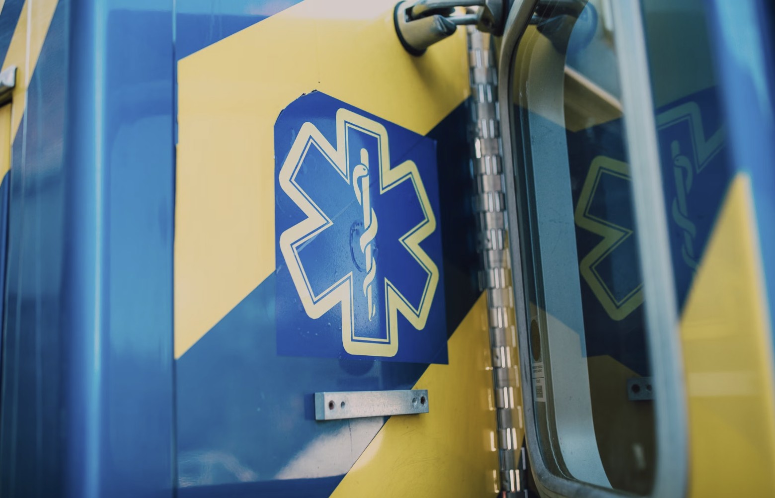 ambulance symbol